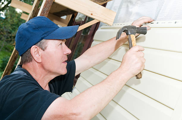 Best Yard Waste Removal  in Huntington Beach, CA